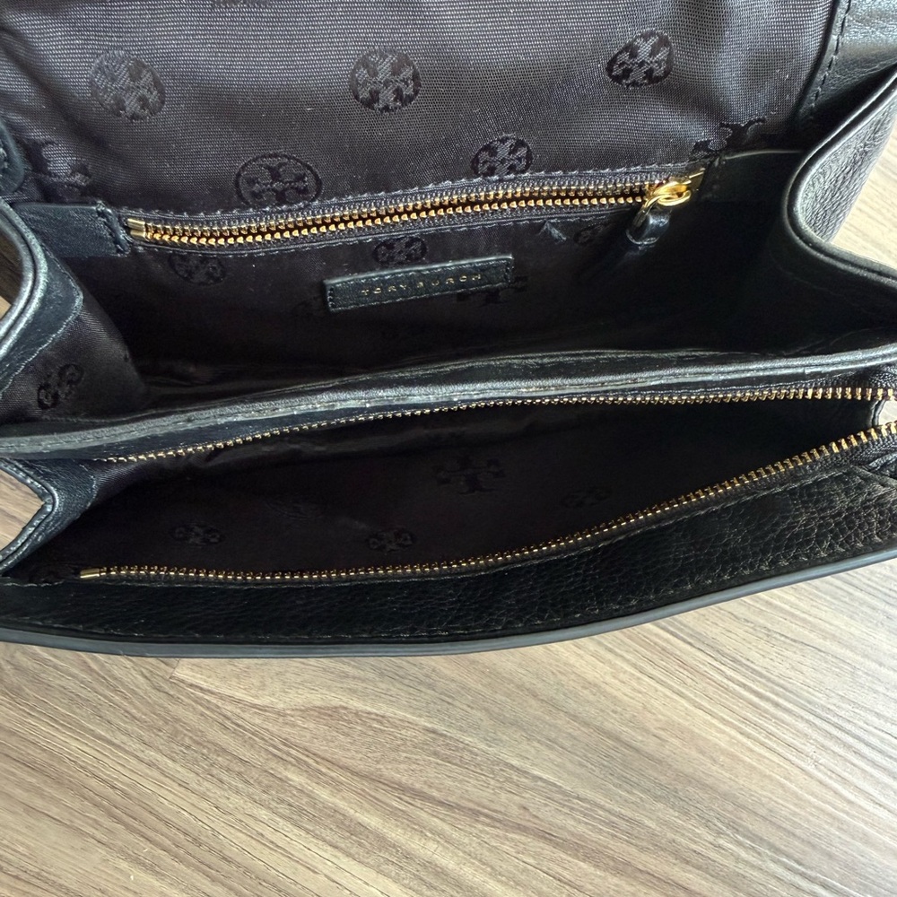 Tory Burch Black Leather Chain Strap Crossbody - Picture 9 of 14